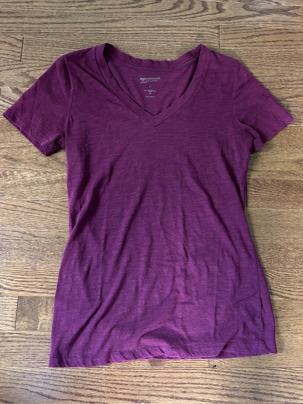 Arizona Jean Company Short Sleeve V-Neck Tee